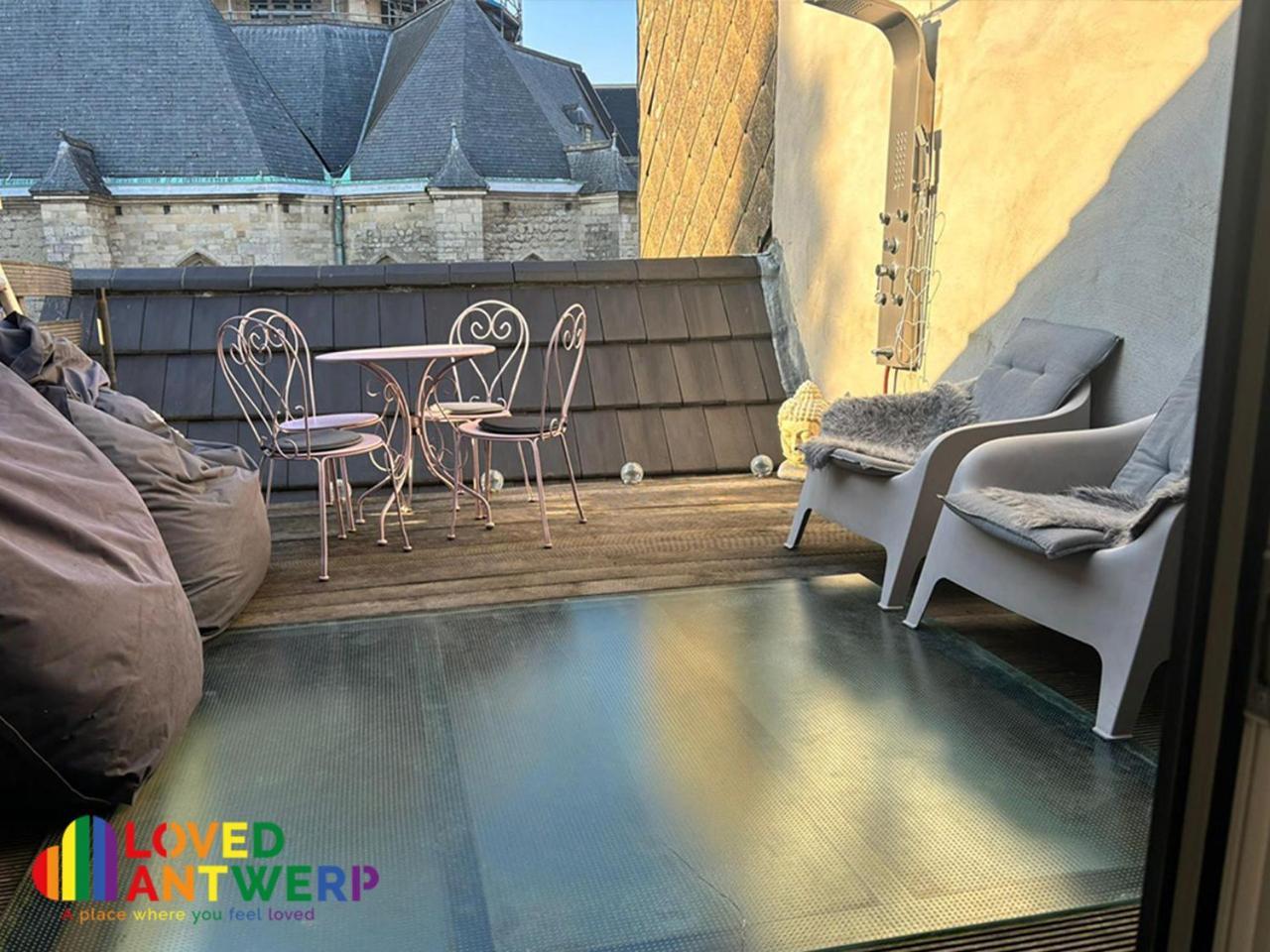 Apartmán Wellness Loft With Sauna, Jacuzzi, Roof Terrace & Amazing View Antverpy Exteriér fotografie